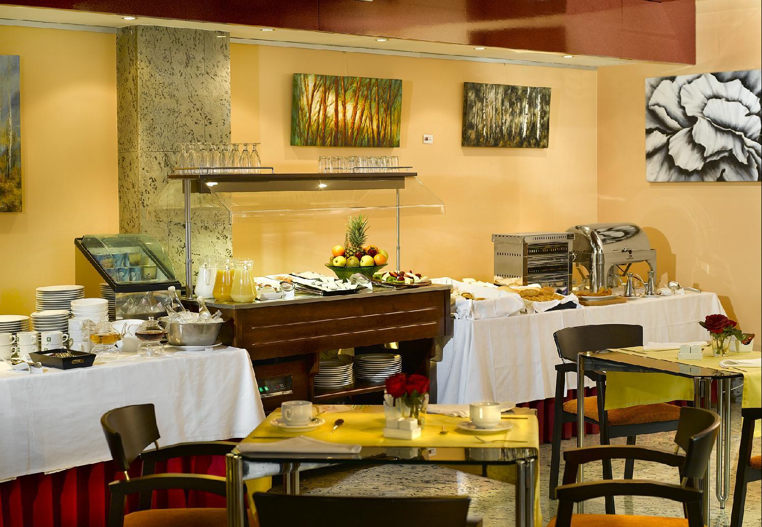Sercotel San Jose 阿尔巴塞特 餐厅 照片